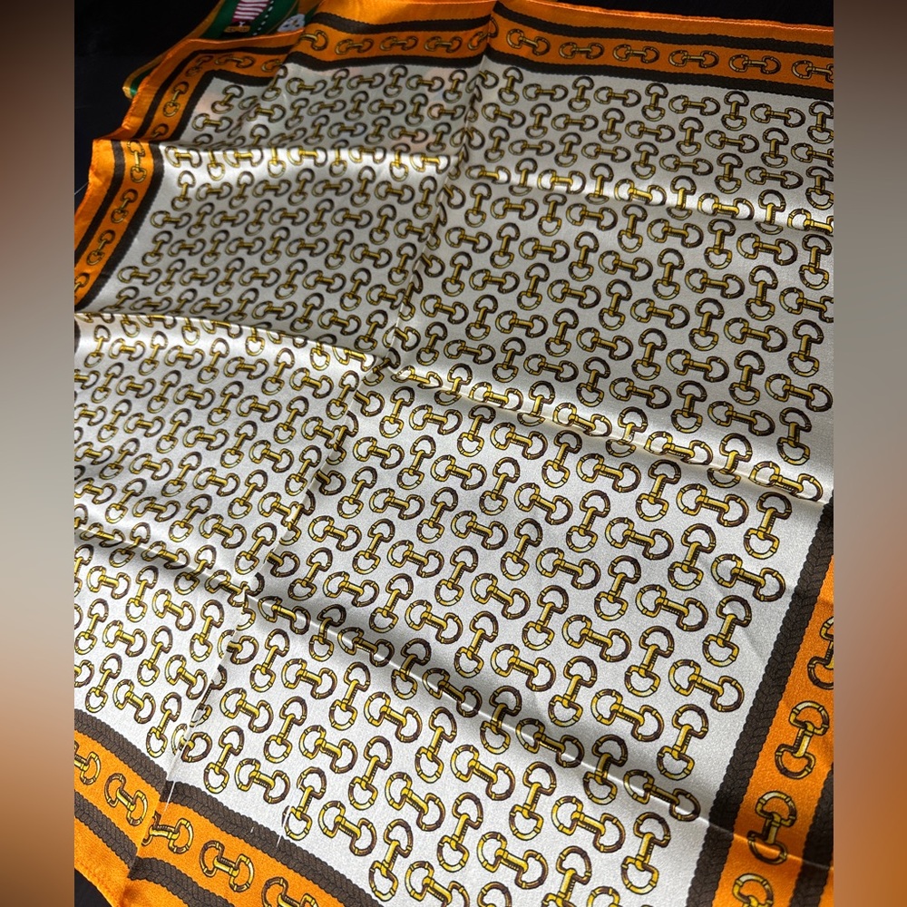 100% silk scarf bandana horse snaffle bit - Picture 2 of 4